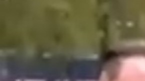 Neymar accedió a tomarse selfies con los aficionados