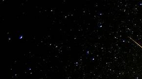 Los meteoritos parecen estrellas que caen.