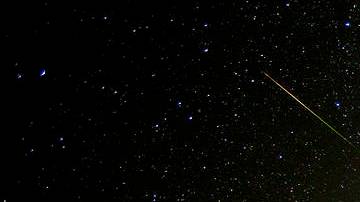 Los meteoritos parecen estrellas que caen.