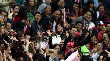 La afición de Chivas femenil se comportó a la altura y no lanzó el polémico grito
