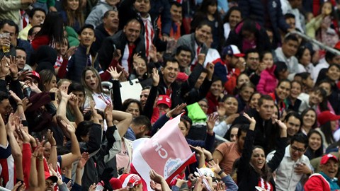 La afición de Chivas femenil se comportó a la altura y no lanzó el polémico grito