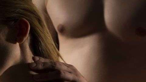 Algunas mujeres que optan por servicios sexuales remunerados lo hacen porque las parejas que hallan son egoístas en la cama.