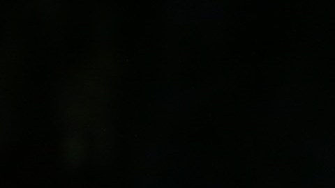 Las autoridades caminan en vestimenta de protección en la escuela primaria Rancho Tehama, después del tiroteo.