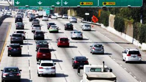 Cifra récord de personas viajarán este Día de Gracias en California.