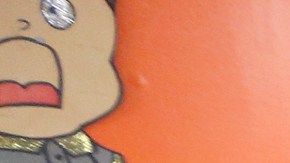 Vicky Cerpa (d) y Xitlali Quiñones ayudan a recolectar las donaciones. / Foto: Aurelia Ventura.