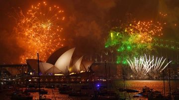 Fuegos artificiales para celebrar la llegada del año nuevo /EFE