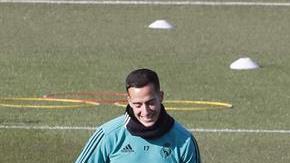 Los jugadores del Real Madrid se preparan para enfrentar al Barcelona