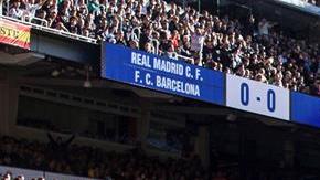 Luis Suárez celebra en casa del Real Madrid. EFE