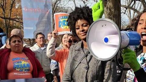 Denea Joseph, "dreamer" de Belize vive en Los Angeles desde los siete años y es graduada reciente de UCLA aparte de activista.