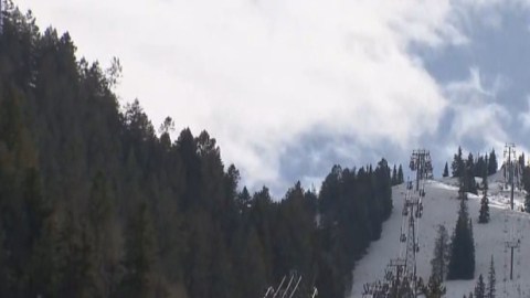 Un jubilado pierde diez mil dólares en Aspen, Colorado.