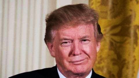 Trump se dispone a poner fin a una regulación que impedía la interferencia del Ejecutivo federal.