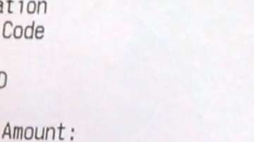 La propina fue repartida entre los empleados del restaurante.