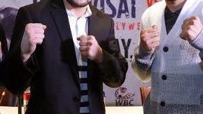 De izquierda a derecha, Brian Viloria, Carlos Cuadras, 'Gallo' Estrada y McWilliams Arroyo, participantes en una función de pequeños gigantes el 24 de febrero en Los Ángeles.