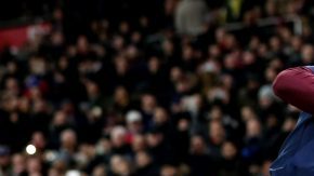 Neymar Jr del París Saint Germain celebra uno de sus goles ante el Dijon. (Foto: EFE/IAN LANGSDON)