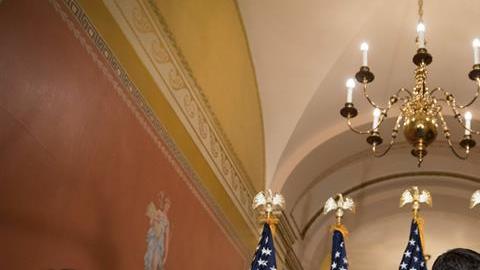 El Senado no aprobó este viernes los fondos  para financiar al Gobierno. EFE