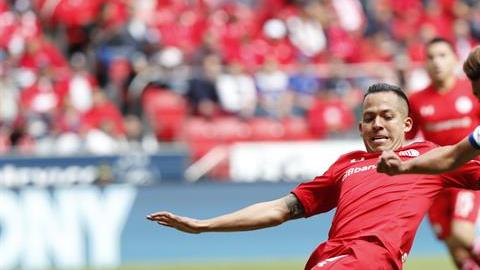 Toluca y Cruz Azul firmaron un empate a un gol este domingo en el estadio Nemesio Diez. (Foto: EFE/Jorge Núñez)