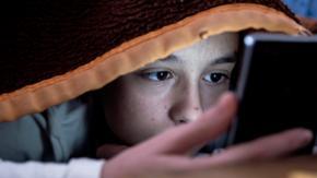 Los niños no están preparados para usar redes sociales, dicen expertos.