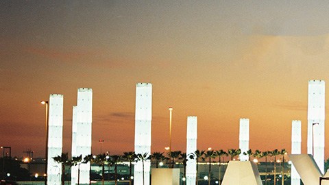 La Terminal 6 incluye las aerolíneas Alaska Airlines y Air Canada, entre otras.