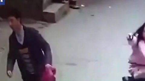 Vendedor viaja 800 kilómetros para vengarse de vendedora