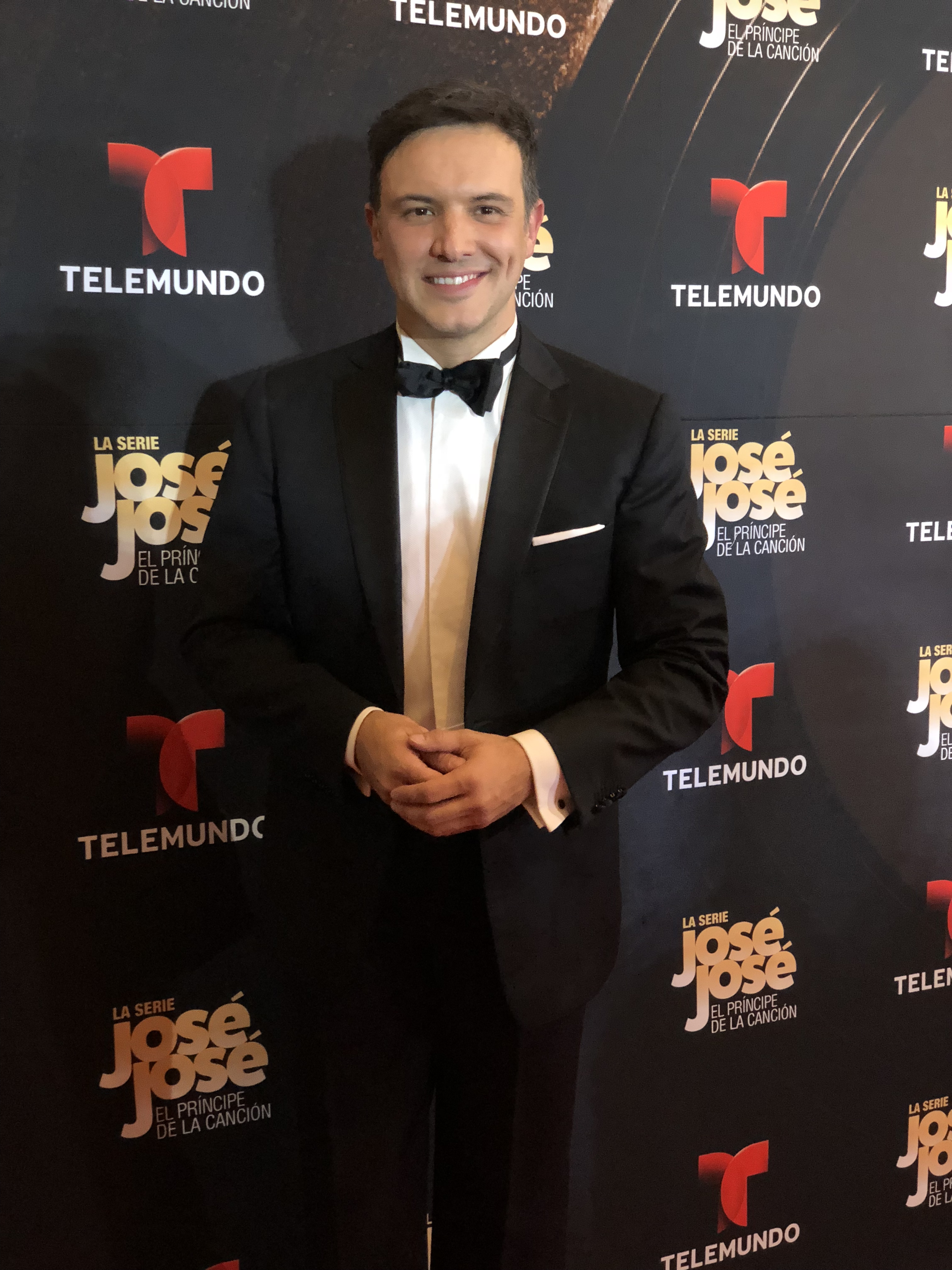 Alejandro de la Madrid da vida a José José en bioserie de Telemundo