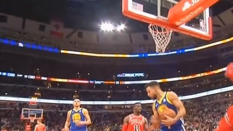 Kris Dunn se dislocó dos dientes frontales con la estrepitosa caída