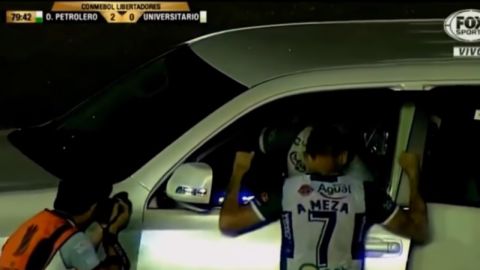 Maximiliano Freitas se subió a uno de los autos del patrocinador de la Copa Libertadores