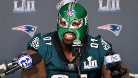 Fletcher Cox, de Philadelphia Eagles, con una máscara de lucha libre. Hannah Foslien/Getty Images