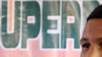 El "Alacrán", Miguel Berchelt contribuyó con algunos ejercicios para que la gente los realice en esta cuarentena.