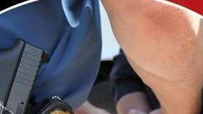 ICE afirma que sus readadas no distinguen nacionalidad de indocumentados.