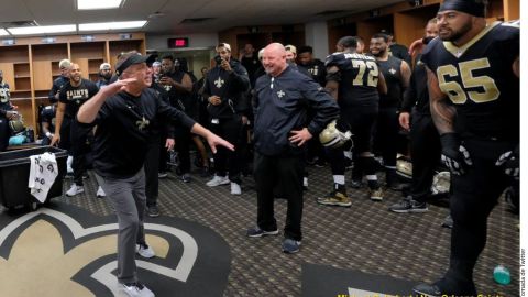 Así bailó el coach Sean Payton con los jugadores de Saints