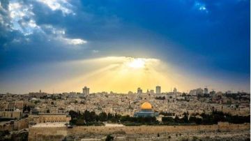 "Quizás vienen a Jerusalén atraídos por la sensación de que tienen una especie de misión que cumplir", comenta el psiquiatra Lichtenberg.