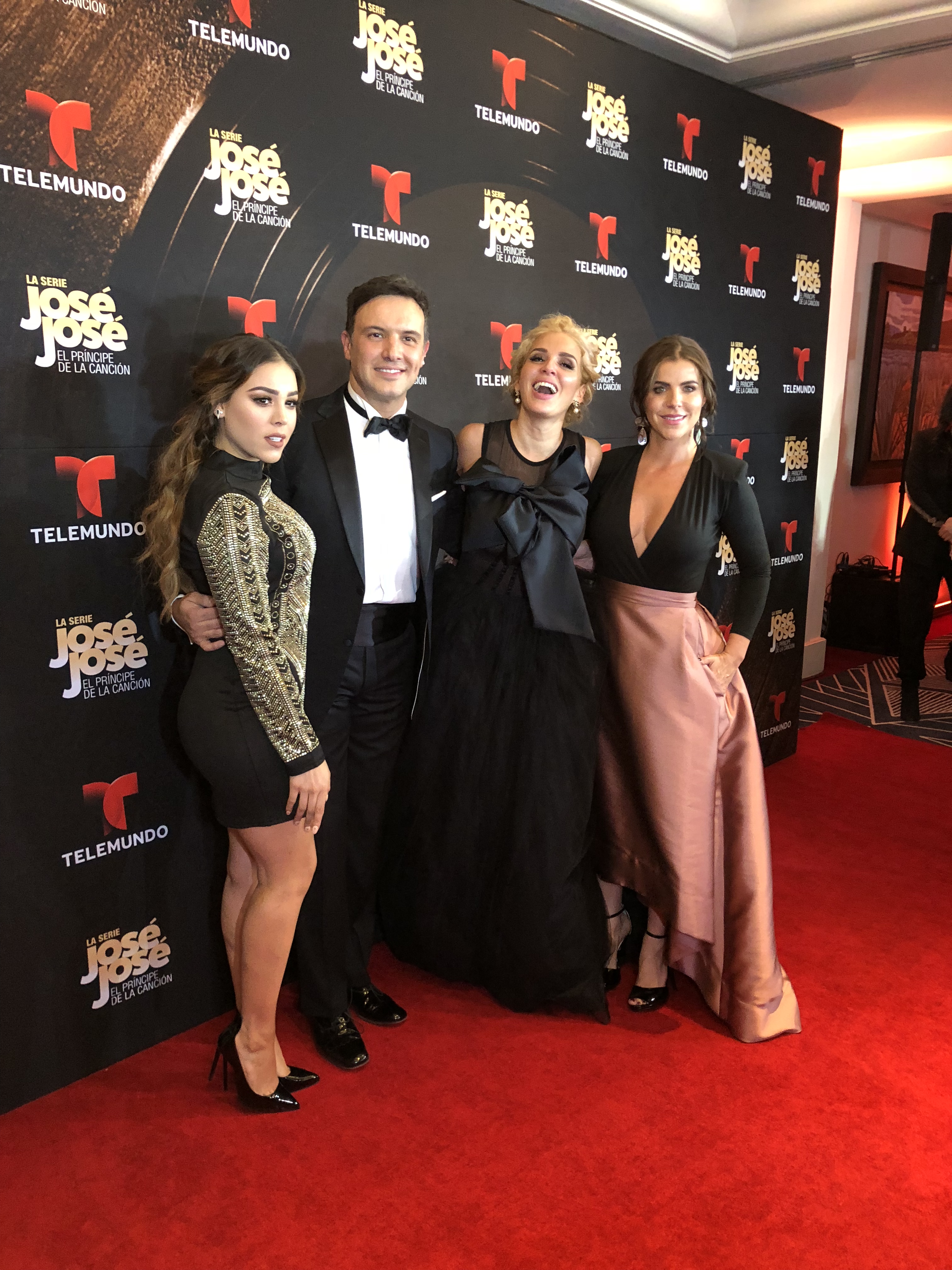 Danna Paola, Alejandro de la Madrid, Maillany Marín y María Fernanda Yepes en presentación de la serie de José José