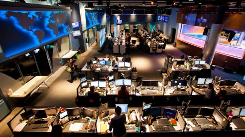 Noticias Telemundo lanza noticiero al mediodía