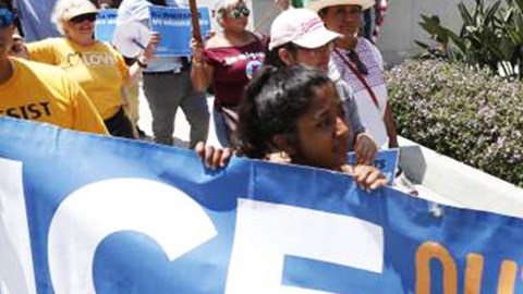 protesta-redadas-indocumentados-los-angeles-california-la-opinion