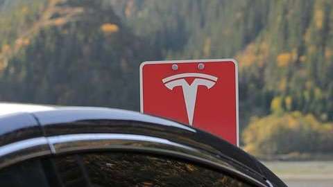 En todo el mundo, Tesla tiene 8,496 bombas Supercharger en 1,130 ubicaciones