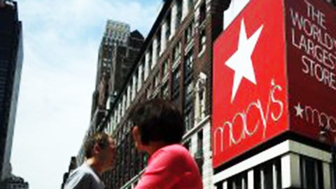 Hasta el momento ya van 81 tiendas que cierran por la crisis económica que atraviesa la compañía.
