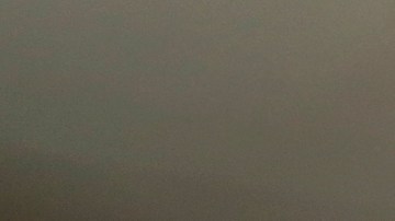 Lizbeth Mateo acaba de abrir su propia oficina de leyes, aunque ella sigue sin documentos legales. (Aurelia Ventura/La Opinion)