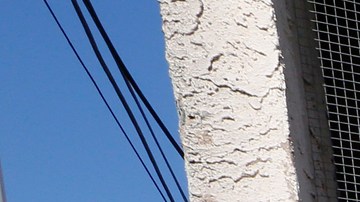 Así quedó la tienda tras el choque. (Aurelia Ventura/La Opinion)