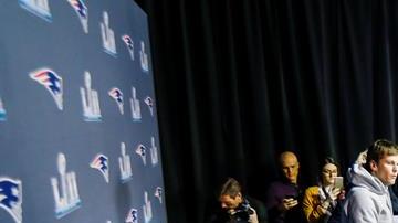 Los periodistas que cubran el Super Bowl llevarán un chip integrado