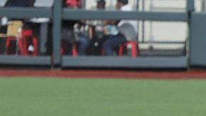 Escena del juego entre Puerto Rico y Venezuela. EFE