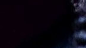 Aria Elisson desarrolló vitíligo tras padecer meningitis.