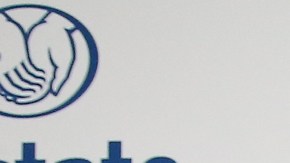 Gerardo Torrado, director deportivo de la selección mexicana, y Chris Klein, presidente del Galaxy, club que actúa como anfitrión del Tri para el juego del 28 de mayo contra Gales.