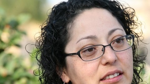 Cristina García representa al Distrito 58, en el sudeste de Los Ángeles.