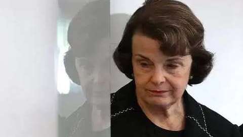 Dianne Feinstein (izda) y Kevin de León (dcha).