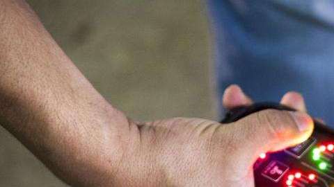 Una vez que detienen a un inmigrante, ICE intentará saber su estatus migratorio.