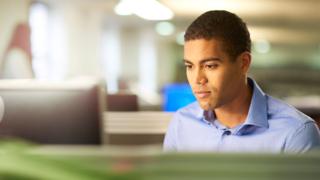 Los beneficiarios de DACA con un permiso de trabajo que no sean contratados por su estatus, pueden tener un caso legal contra la empresa (Foto: archivo)