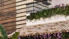 El Hotel Figueroa es un punto legendario del centro angelino con 14 pisos y 268 habitaciones.