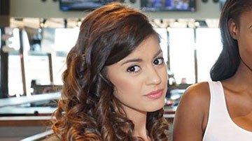 El requisito es llevar una foto de un antiguo amor y hacerlo pedazos en ese instante.