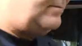 El dueño del restaurante recién había abierto el negocio y aún no tenía trabajadores