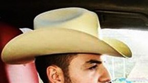 Tiene apenas 22 años pero su arrastre popular ya es enorme, tanto en listas de popularidad como en redes sociales.